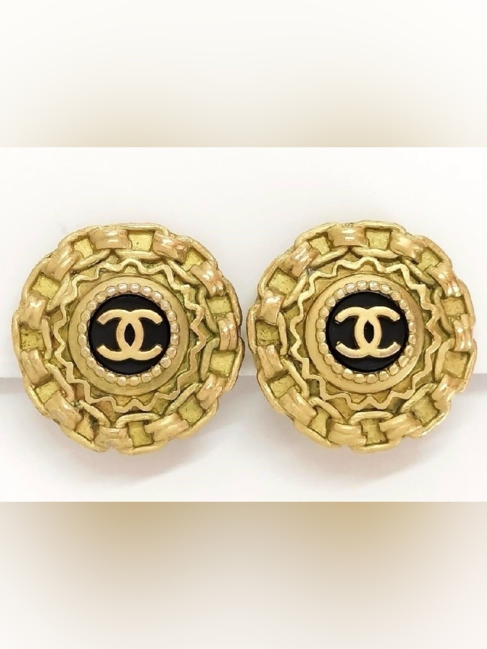 Vintage CHANEL Gold CC Logo Round Clip-On Earrings